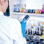 Przenośny spektrometr Ramana: laboratorium w kieszeni służb i przemysłu Przenośny spektrometr Ramana: laboratorium w kieszeni służb i przemysłu